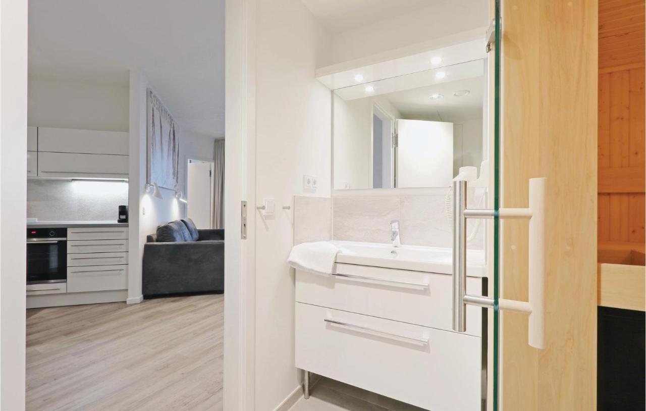 2 Bedroom Awesome Apartment In Luebeck Travemuende Exterior foto